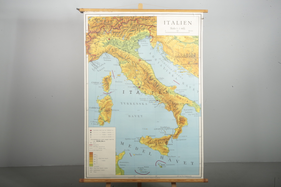 Plansch, karta över Italien. 