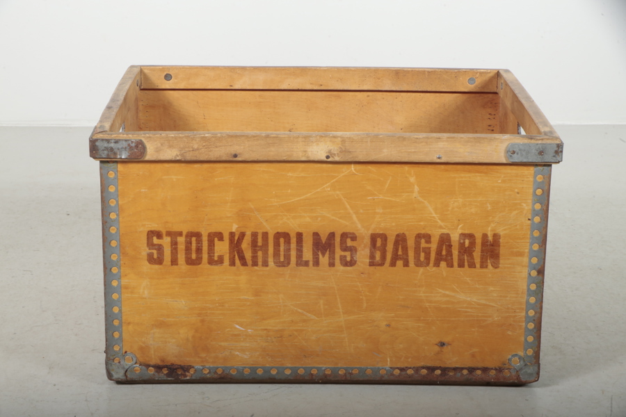 Trälåda, Text: "Stockholms Bagarn"