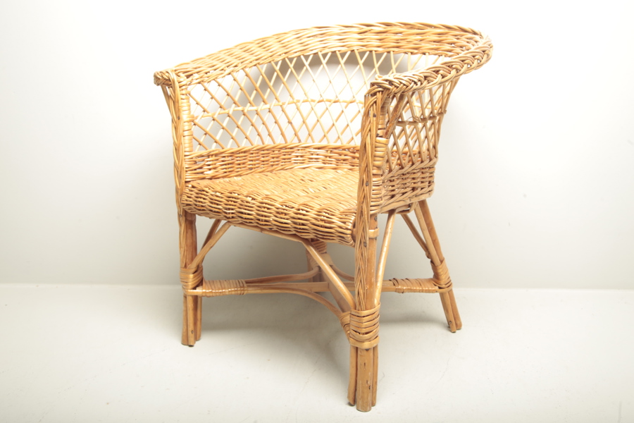 Korgstol för barn, 1900-tal 