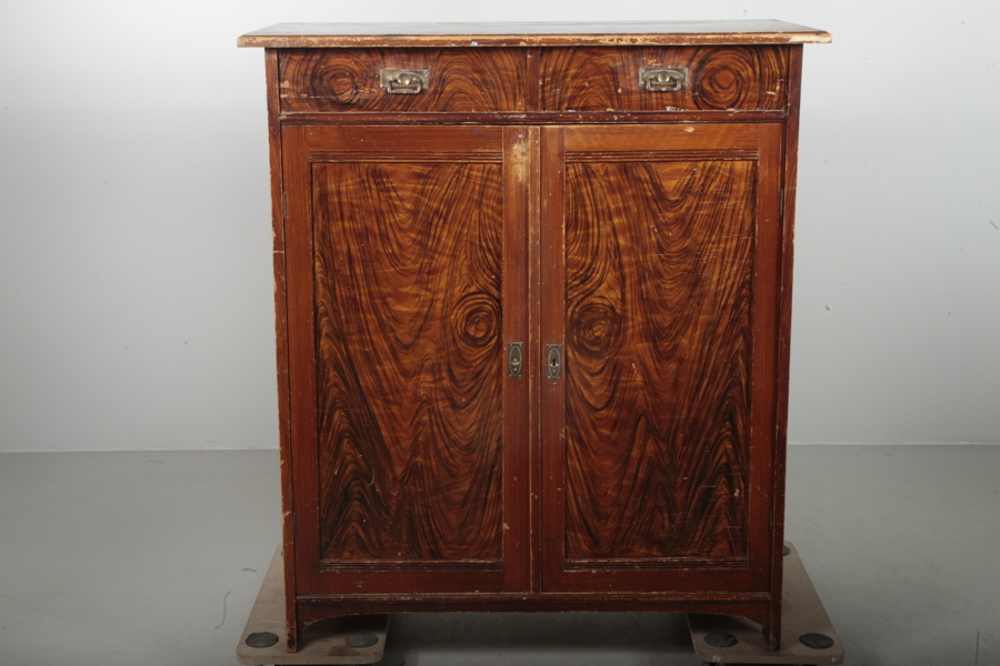 Skänk, 1900-talets första hälft 