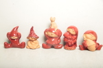 Nittsjö Keramik, 5st Figuriner "Tomtar", Design: Elaine Westh