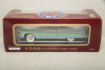 Samlarbil: "Ford Fairlane Crown Victoria 1955"