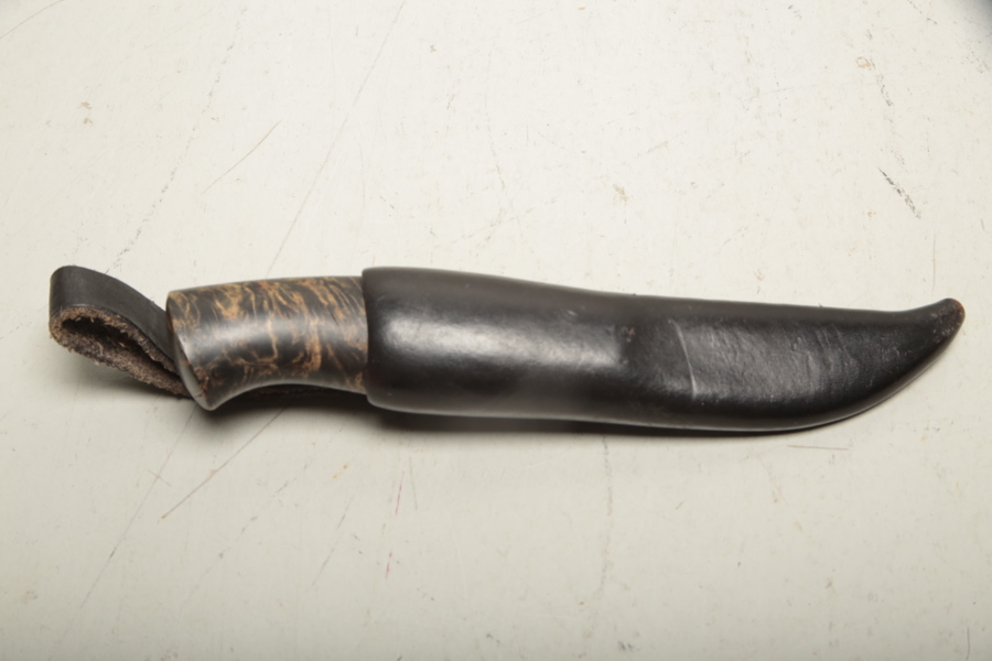 Kniv- Slida märkt: K. Persson Hamre 