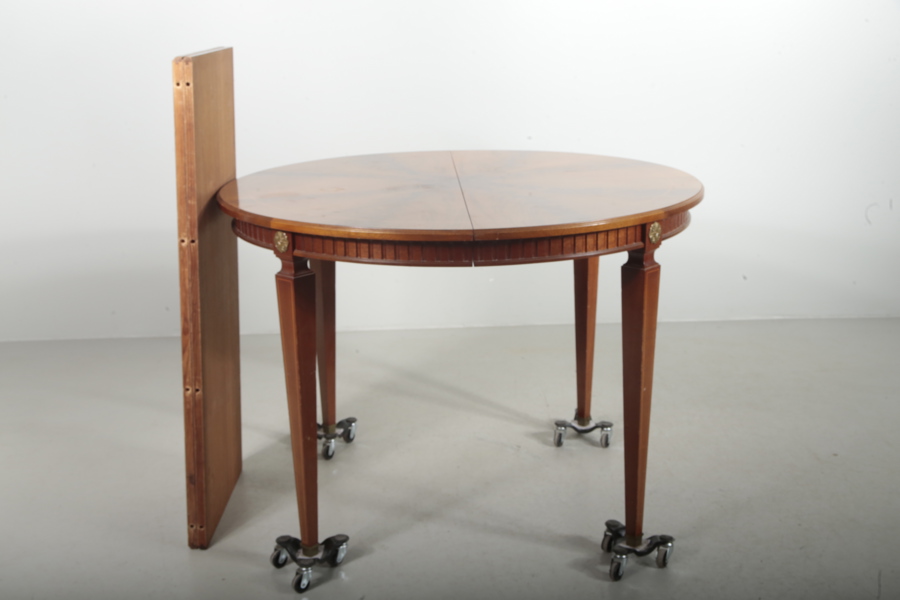 Matbord, Gustaviansk-stil, 1900-tal