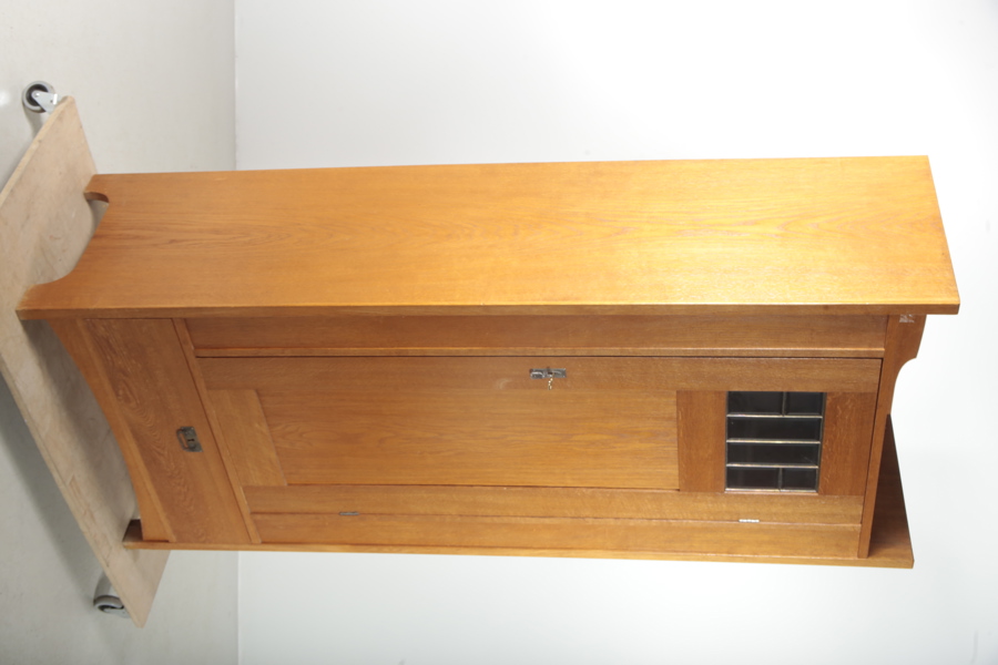 Klädskåp "Äpplet", Jugend, 1920/1930-tal