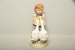 Hummel figurin- "Flicka med gäss"