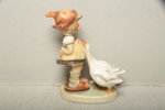 Hummel figurin- "Flicka med gäss"