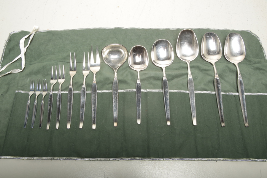 Bestick Ro̱B, Robber o̱ Berking, 14-delar