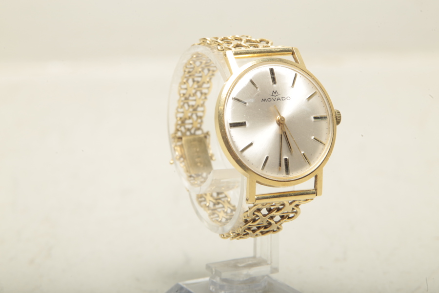 Guldklocka- "Movado" med guldarmband, 18K