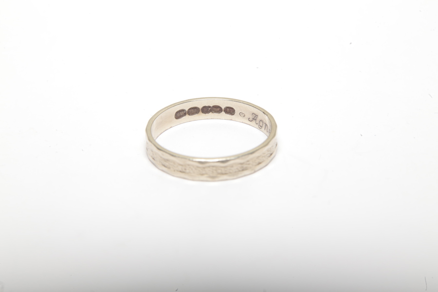 Guldring- Vitguld, 18K