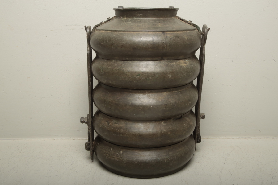 Matbehållare- "Dabba", 1900-tal 