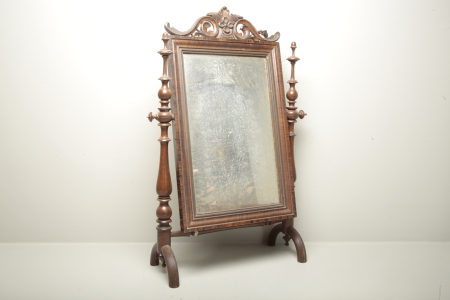 Bordsspegel- Sekelskiftet 