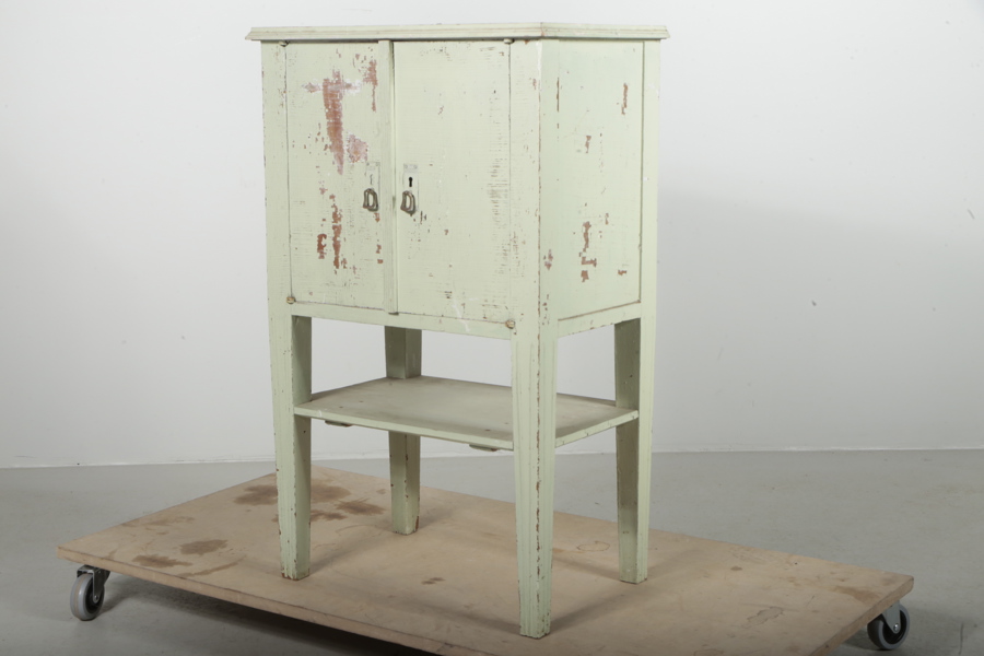 Skåp, Gustaviansk-allmoge, 1900-tal 