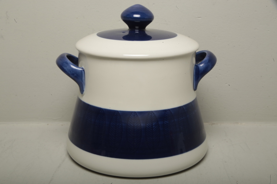 Gryta, "Rörstrand- Koka Blå", Design: Hertha Bengtson 