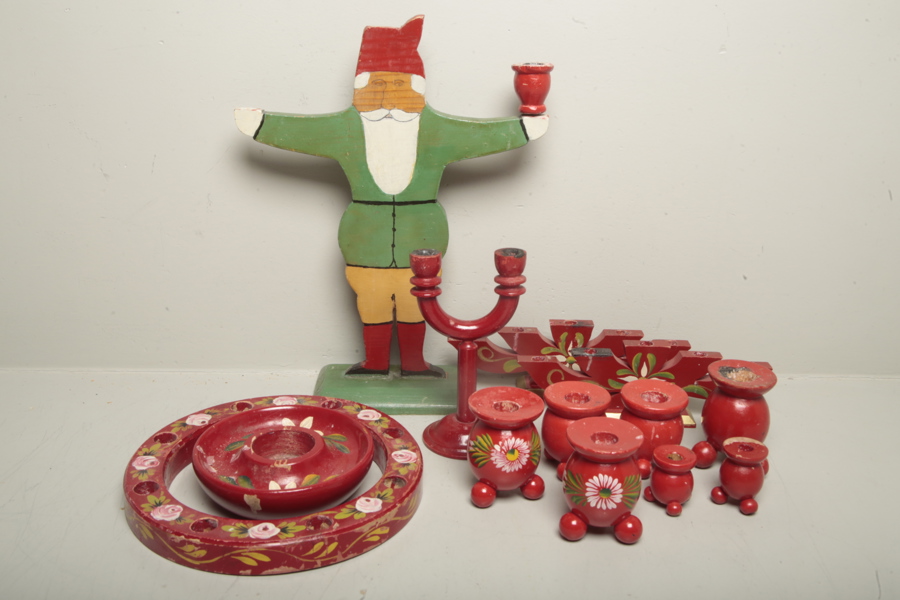 Juldekorationer, diverse ljusstakar m.m.