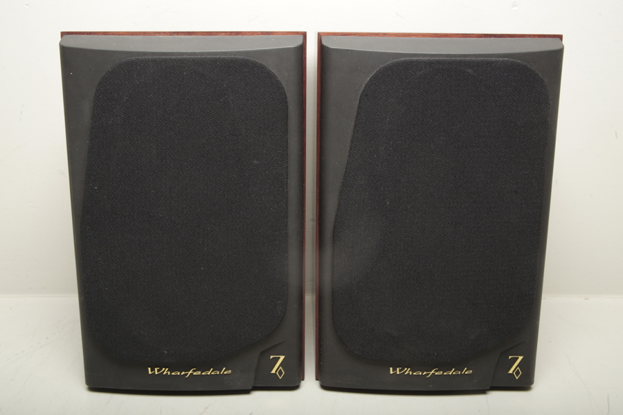 Högtalare, 1-par, "Wharfedale, Diamond loudspeaker"