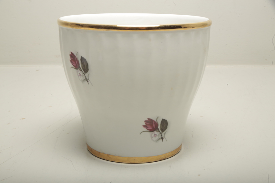 Uppsala Ekeby, Ytterfoder "Purpur"