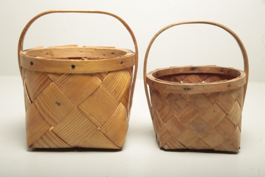 Korgar, 2st i flätad spån