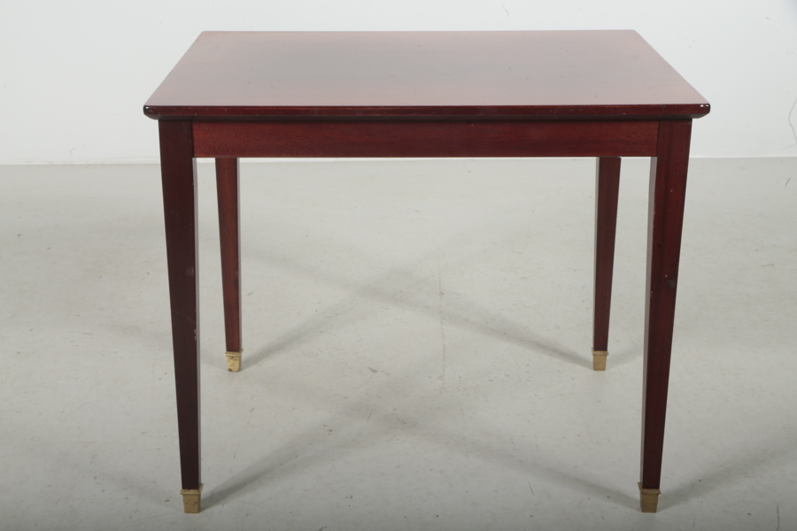 Sidobord, Gustaviansk-stil, 1900-tal