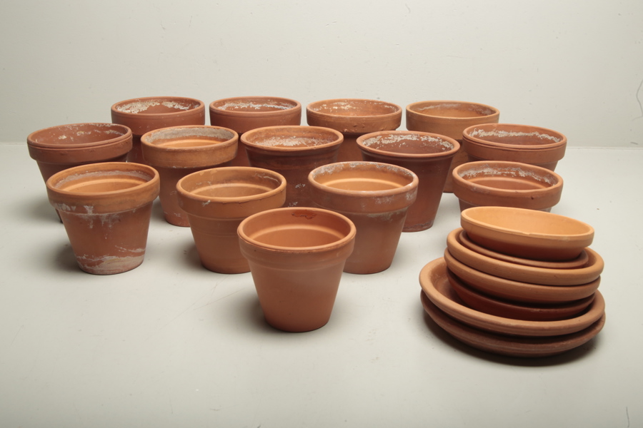 Blomkrukor i terrakotta, Parti diverse