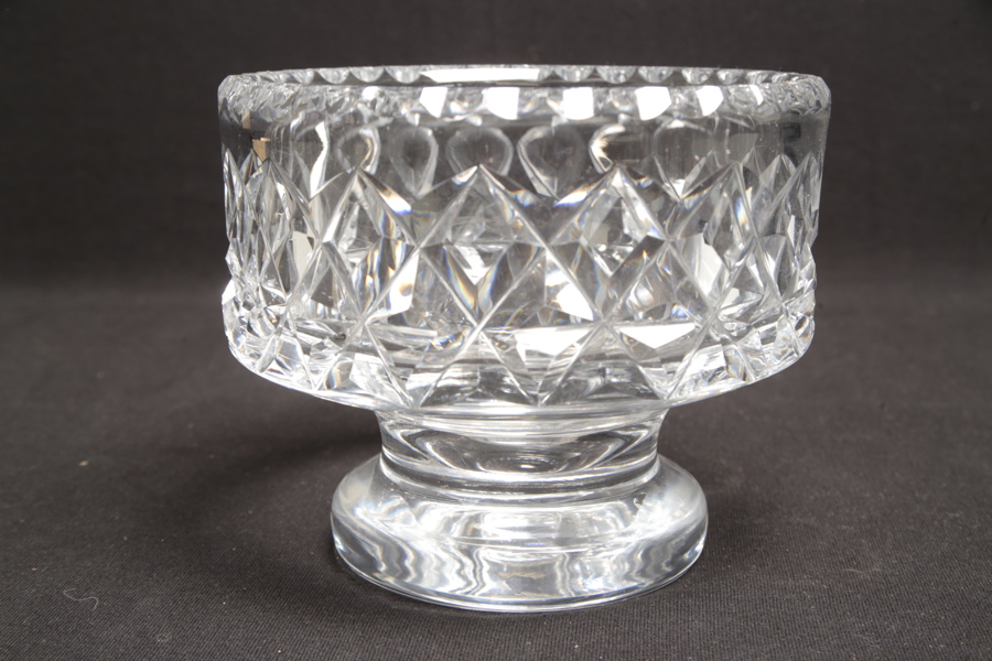 Boda/Åfors- Kristallskål, Betil Vallien, Signerad N:o 232/180