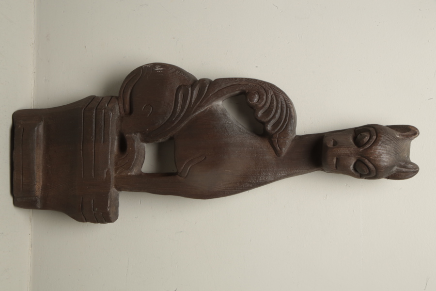 Skulptur i trä- Petter C Omtvedt 