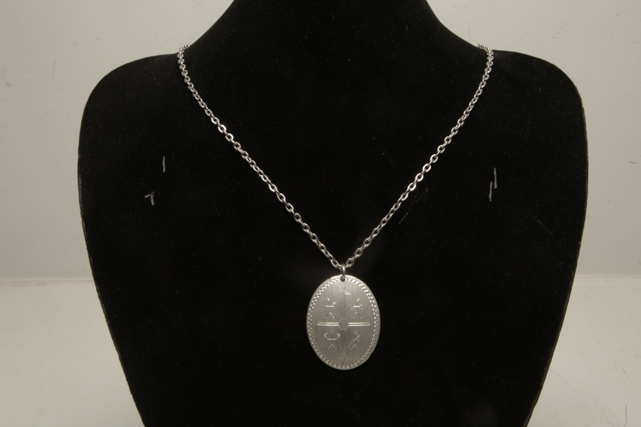 Jokkmoks tenn- Halsband, Signerad: UF