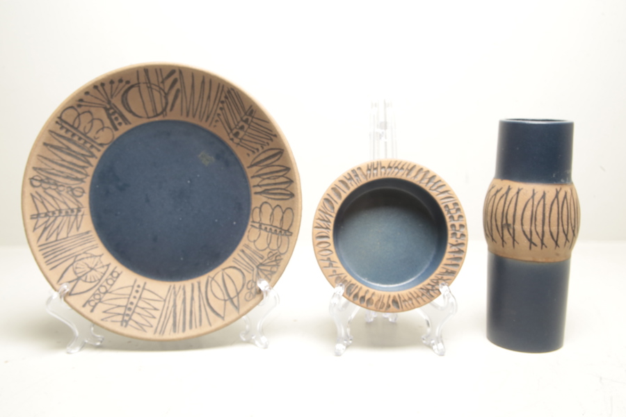 Lisa Larson, Gustavsberg, 3-Delar ur serien: "Granada"