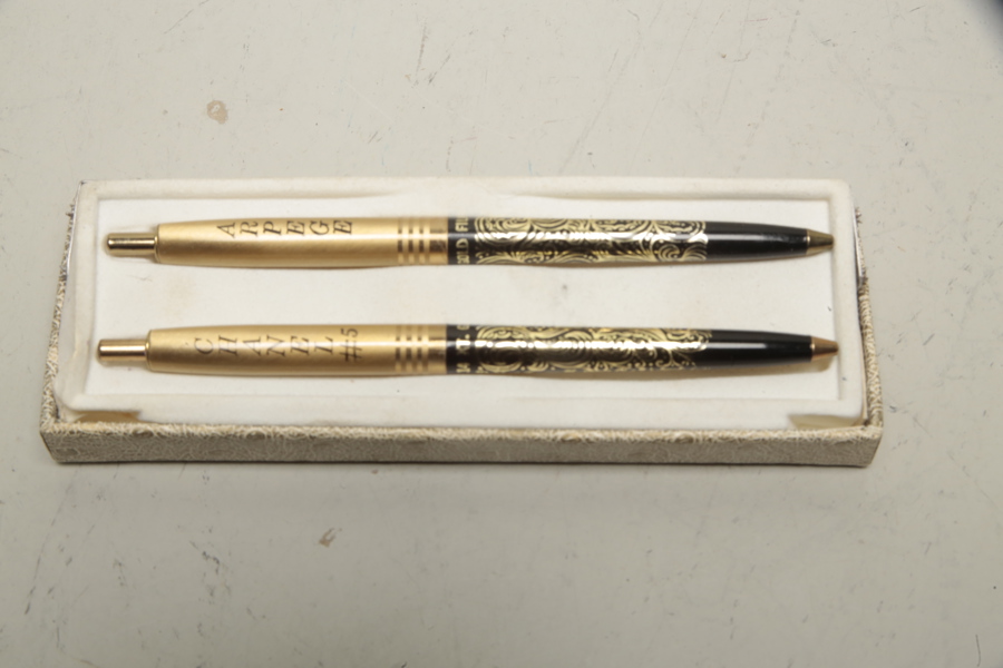 Skrivpennor- "Chanel N:o 5", 1-par 