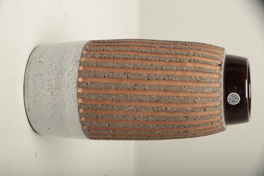 Uppsala Ekeby- Mari Simmulson, Vas "Rusticana", Signerad 