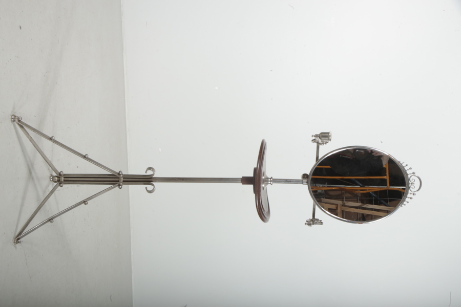 Toalettspegel, 1900-tal 