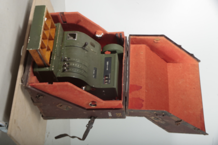 Kassaapparat med rese schatull