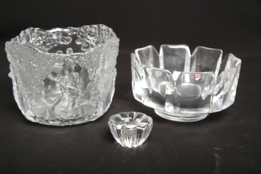 Orrefors kristallskål "Corona"- Lars Hellsten & Kosta Boda, Skål "Rhapsody"- Kjell Engman