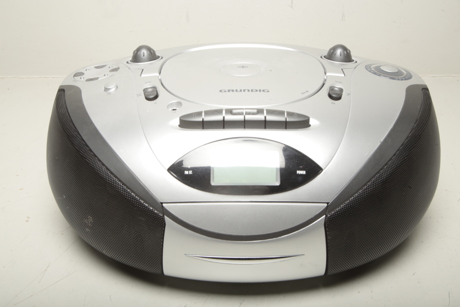 Grundig- Cd, Kasett & Radio