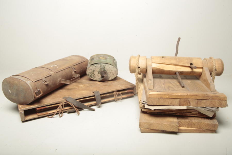 Växtpress, herbarium+  2st Portör 