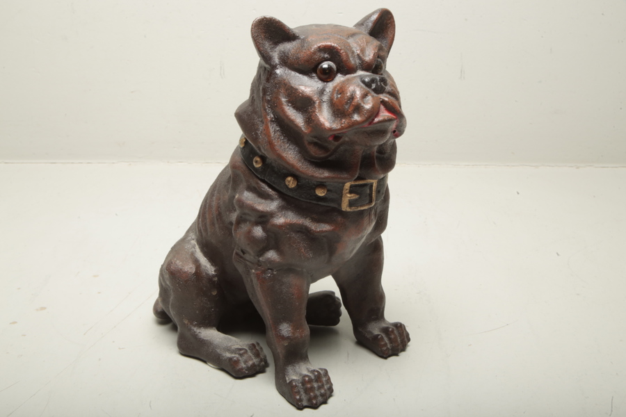 Figurin i brons- Hund i form av Bulldog som sparbössa