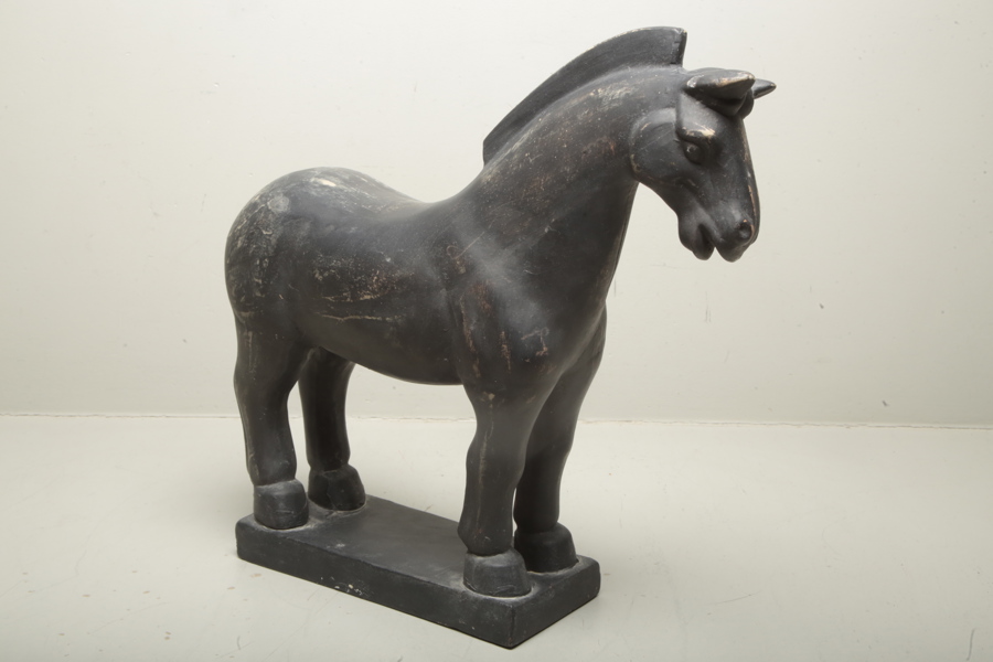 Figurin i gips- "häst"