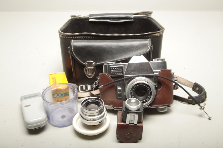 Kamera- Kodak Retina Reflex 3, med diverse tillbehör 