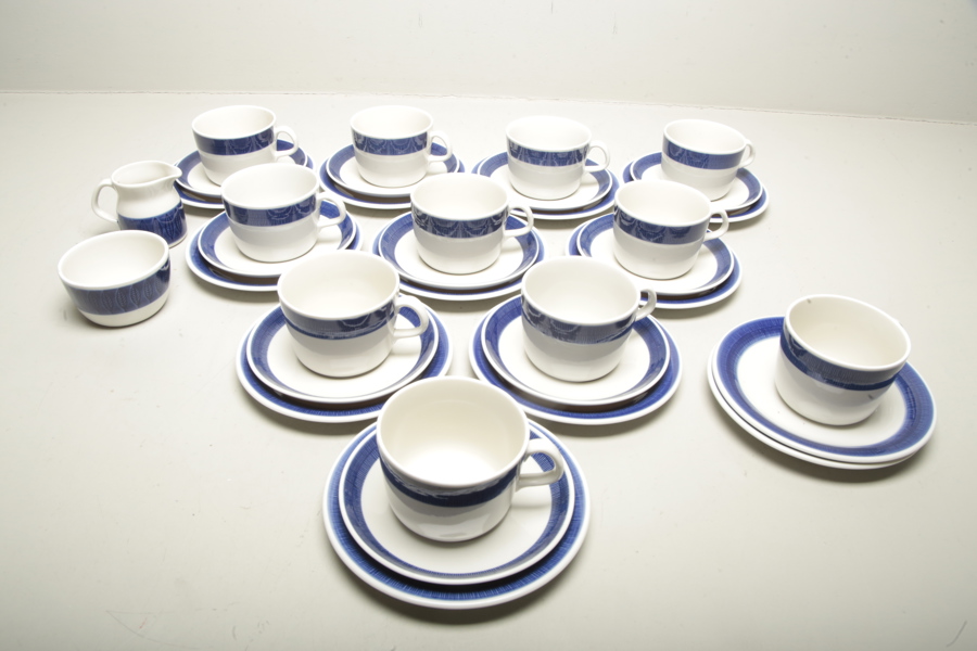 Rörstrand "Koka Blå" servis, Design: Hertha Bengtsson, 35-Delar