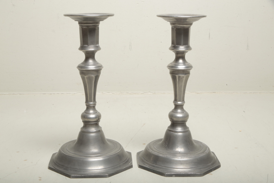 John Sommers, 1-par ljusstakar i tenn, 1900-tal