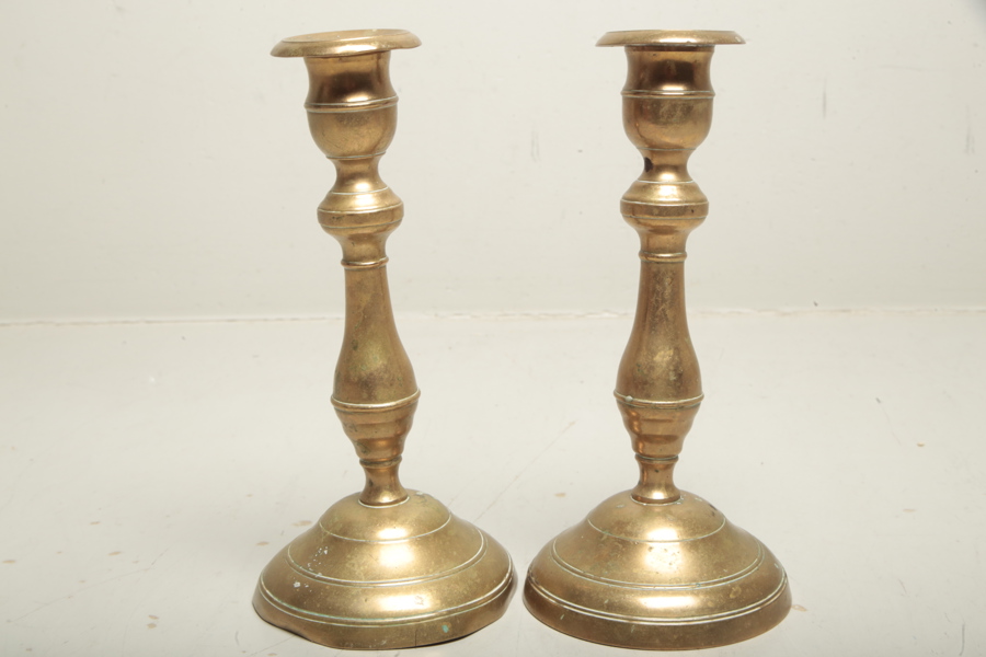 Skultuna Bruk, 1-par ljusstakar i mässing, N:o 18