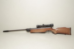 Luftgevär- "Hunter", Med tillhörande kikarsikte "25x32"