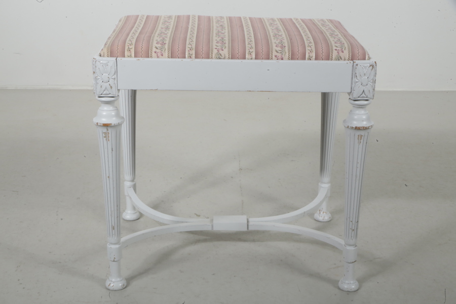 Taburett, Gustaviansk-stil, 1900-tal 