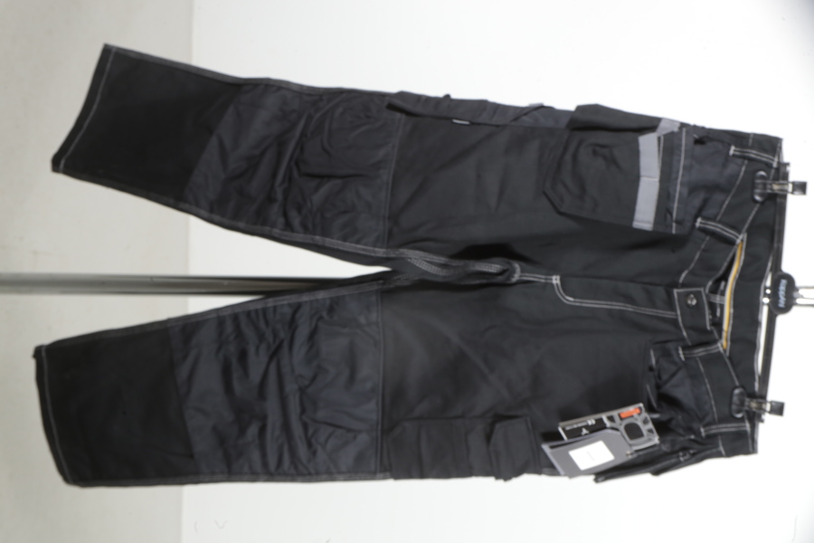 Arbetsbyxor- "Jobman", Storlek: D104