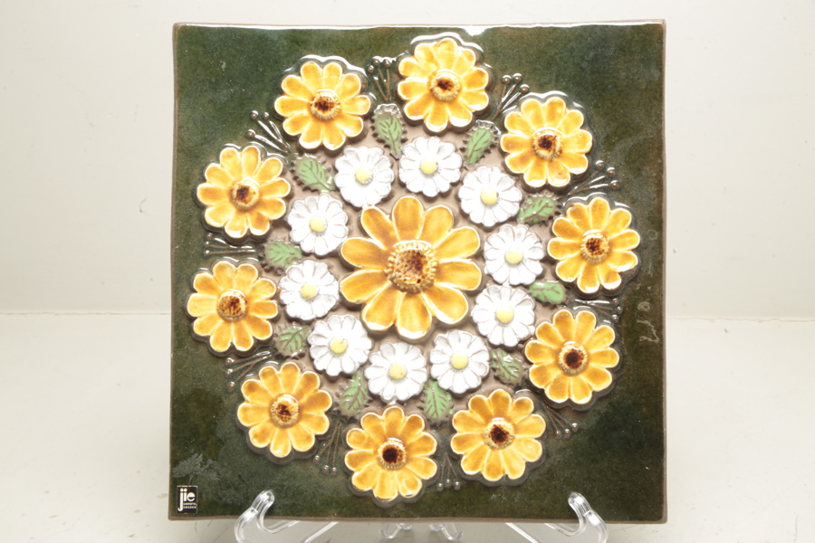 JIE Gantofta- Väggrelief, Design: Aimo Nietosvouri