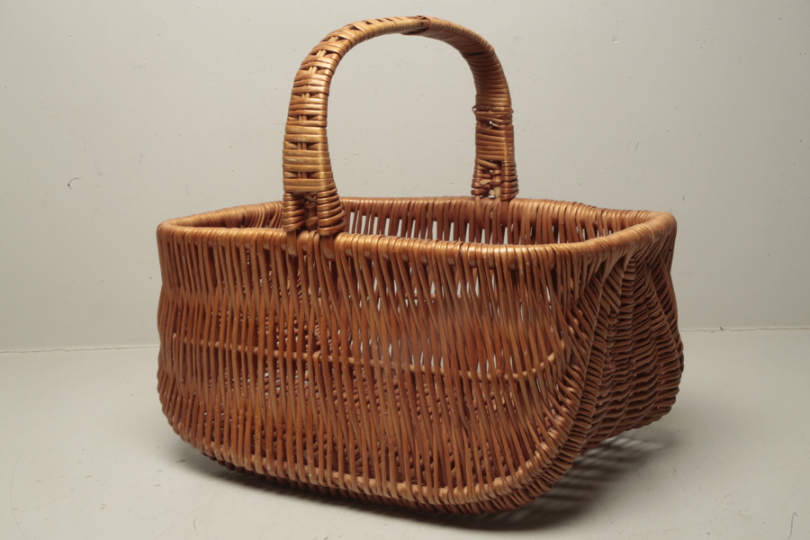 Flätad korg, 1900/2000-tal