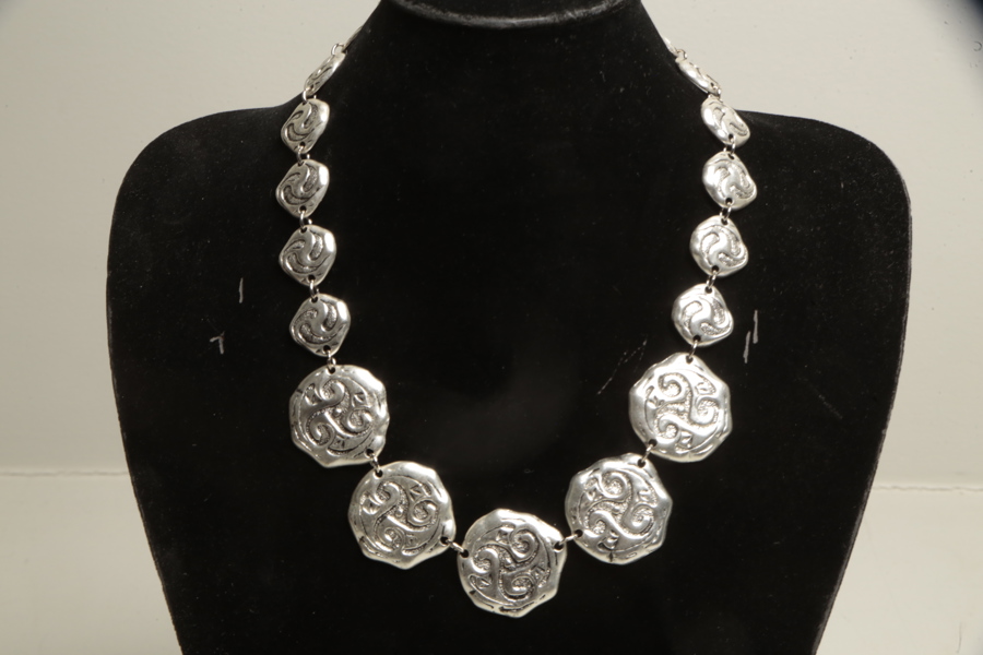 Halssmycke/ Kedja- Tenn