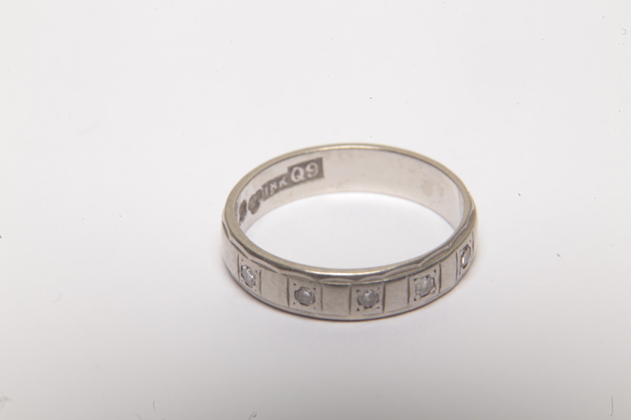 18K Guldring- Vitguld 