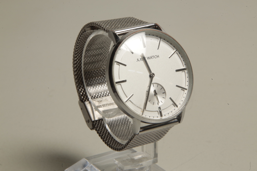 Armbandsklocka- "Just Watch"