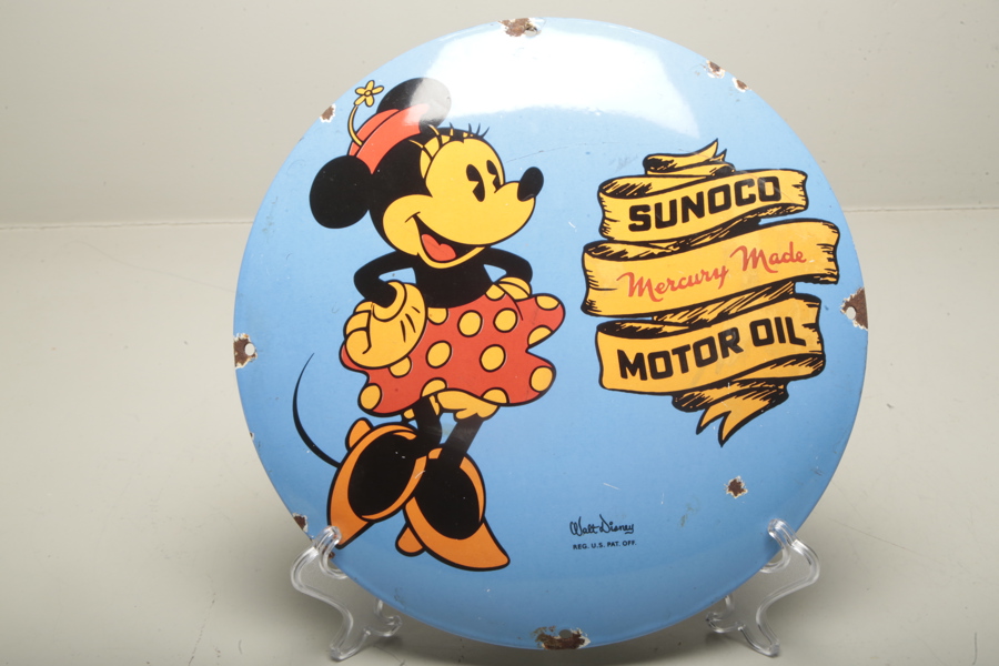 Emaljskylt- "Walt Disney, Motor Oil", 1900-tal 